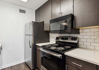 201 Coronado Dr #220-202, Denton, TX 76209