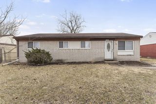 27081 Leroy St, Taylor, MI 48180