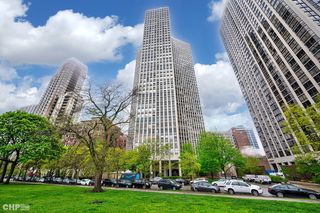 2626 N  Lakeview Ave #1202, Chicago, IL 60614