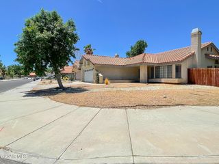 37543 Royal Ct, Palmdale, CA 93552
