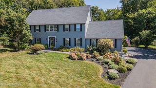 26 Huntswood Lane, East Greenbush, NY 12061