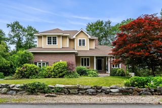 38 Farmington Road, Nashua, NH 03060