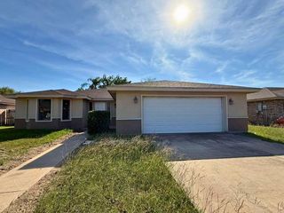 48 Cuba St, Brownsville, TX 78526