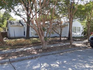 400 Edgefield Dr, Garland, TX 75040