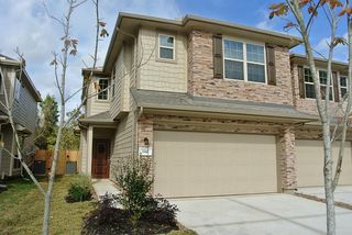 1742 Parkside Shores Ln, Crosby, TX 77532