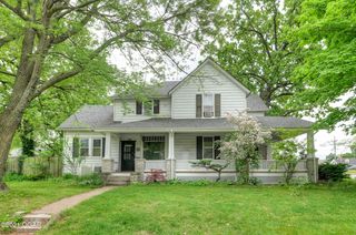 1122 S  Garrison Ave, Carthage, MO 64836