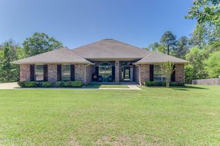 88 Deerwood Dr, Perkinston, MS 39573