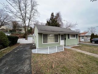 1075 Nepperhan Ave, Yonkers, NY 10703