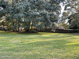 Navajo Ave #83, Pascagoula, MS 39581