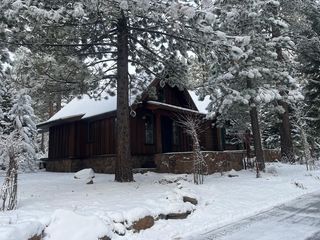 8455 Lahontan Dr, Truckee, CA 96161