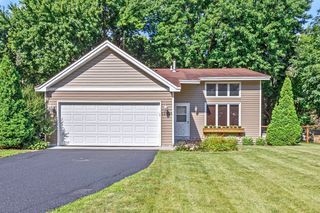 13028 Court Pl, Burnsville, MN 55337