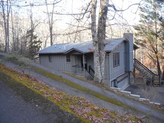 99 Crescent Ridge Dr, Franklin, NC 28734