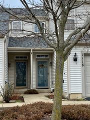 1118 Foxglove Ct, Minooka, IL 60447