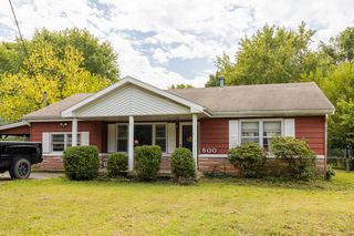 600 W  Crestview St, Springfield, MO 65807