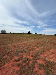 4300 Whitetail Dr #8, Guthrie, OK 73044