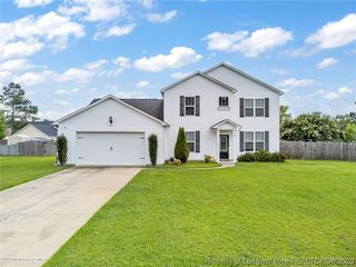 107 Van Buren Dr, Raeford, NC 28376