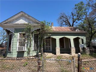 203 Sharer St, San Antonio, TX 78208