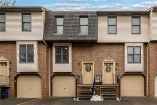 101 Able View Dr #6, Butler, PA 16001