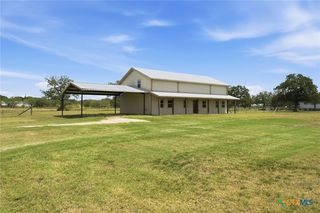 373 Cross Rd, Kingsbury, TX 78638