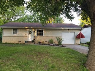 2240 S  Delaware Ave, Springfield, MO 65804
