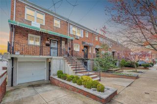 61-40 69th Place, Middle Village, NY 11379