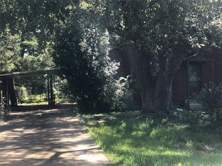 220 6th St, Oakdale, LA 71463