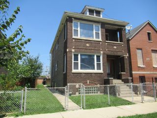 1046 W  34th Pl, Chicago, IL 60608