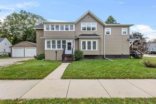 325 E  Lincoln Ave, Oshkosh, WI 54901