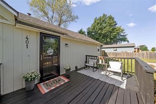 401 S  Harrison St, Spring Hill, KS 66083
