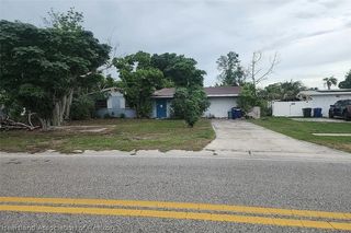 3724 Lalani Blvd, Sarasota, FL 34232