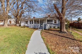 2418 Acapulco Dr, Gastonia, NC 28054