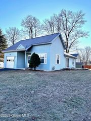 19 Franklin Street, Glens Falls, NY 12801