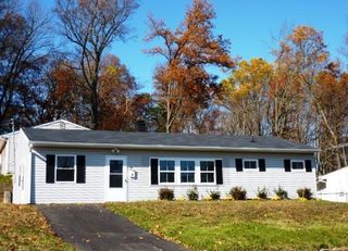 61 Kennard Dr, Newark, DE 19711