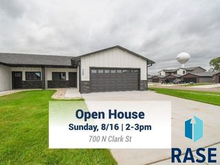 700 N  Clark St, Lennox, SD 57039