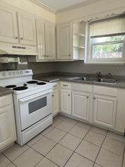 570 Denton Dr #B, Gainesville, GA 30501