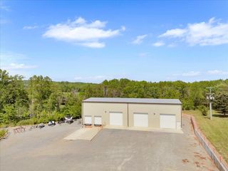 2586 Tuck Rd #3, Moneta, VA 24121