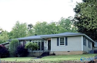 205 Pine Rd, Gadsden, AL 35901