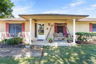 5521 Lanis St, Dickinson, TX 77539