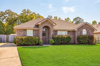 78 Spinning Wheel Dr, Wetumpka, AL 36092