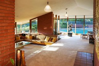 23570 Camino Hermoso Dr, Los Altos Hills, CA 94024