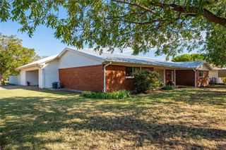 421 NE Avenue O #H, Hamlin, TX 79520