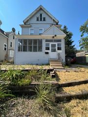 216 16th St S, La Crosse, WI 54601