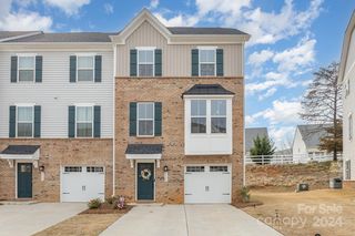 2606 Grantham Place Dr, Fort Mill, SC 29715