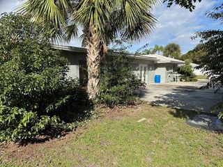 2109 Beneva Rd, Sarasota, FL 34232