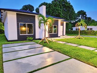 10220 SW 170th Terrace, Miami, FL 33157