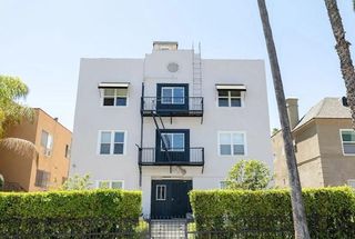 915 S  Kenmore Ave #304, Los Angeles, CA 90006