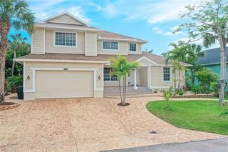 7986 Sandel Wood Cir W, Fort Myers, FL 33908
