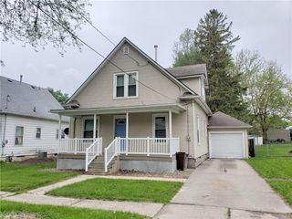 419 E  2nd St S, Newton, IA 50208