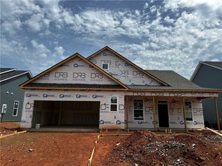 126 Wells Crossing Ln, Seneca, SC 29678