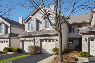1560 N  Saint Marks Pl, Palatine, IL 60067